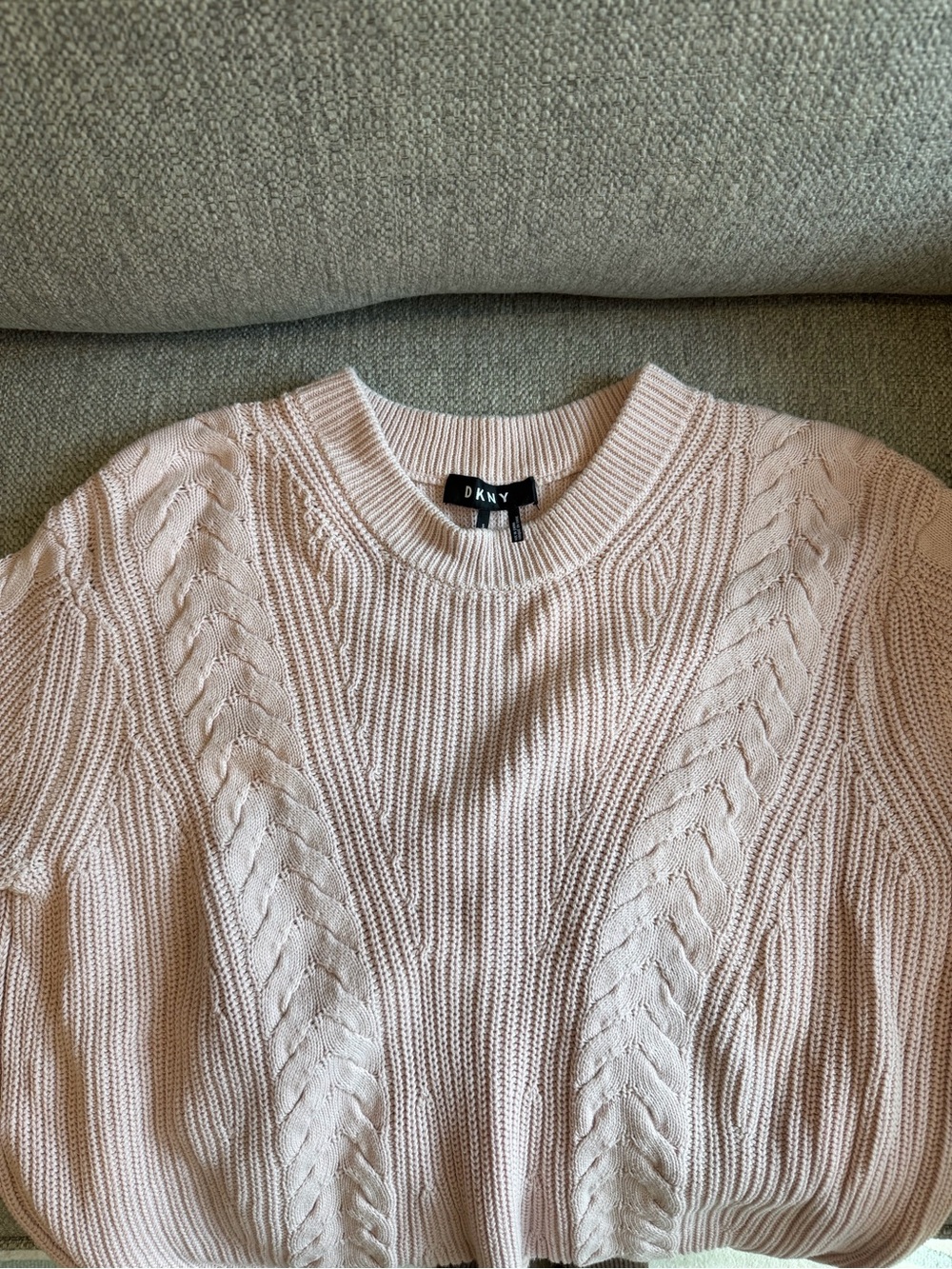 DKNY Women’s Cable Knit Crewneck Sweater in Pale Pink Size Small